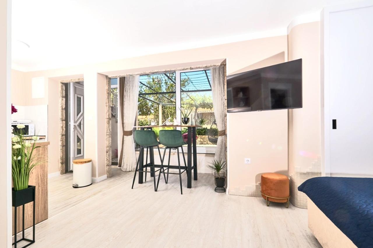 Suite By The Beach For 2 Кавтат Екстериор снимка
