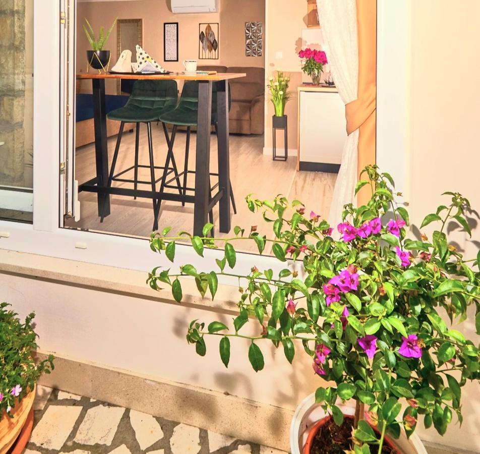 Suite By The Beach For 2 Кавтат Екстериор снимка