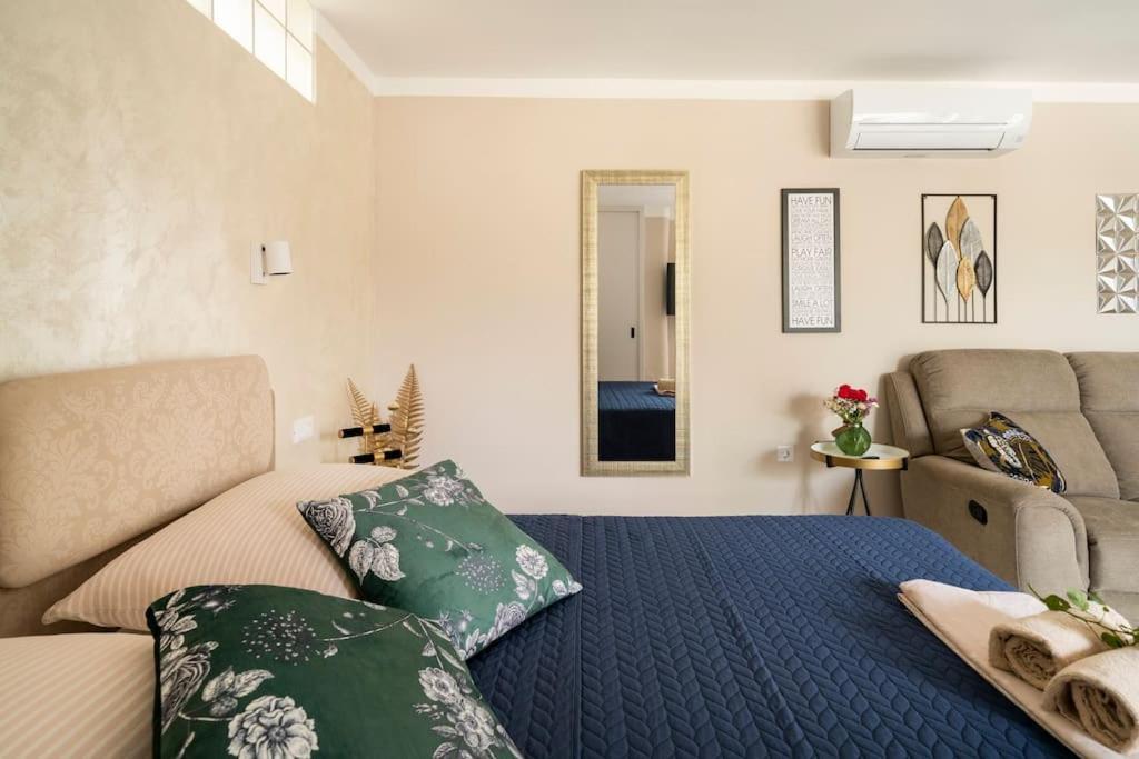 Suite By The Beach For 2 Кавтат Екстериор снимка