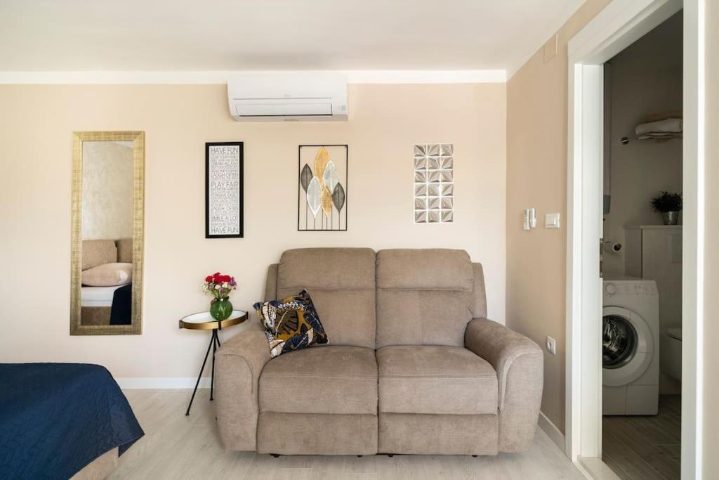 Suite By The Beach For 2 Кавтат Екстериор снимка